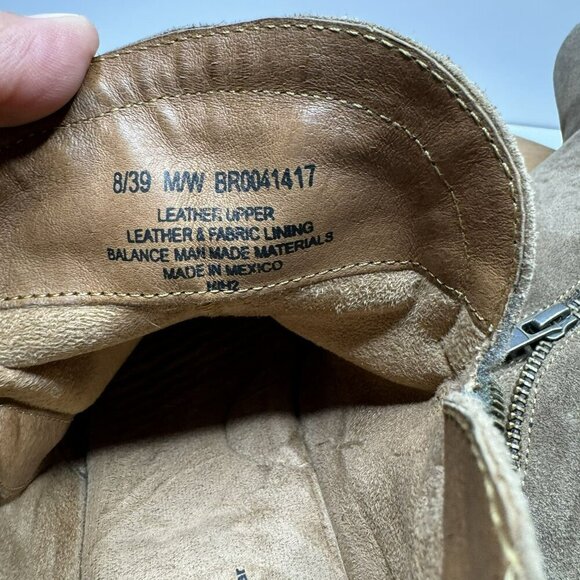 BORN Brown Suede Leather Ankle Boots Side Zipper Chunky block heel Womens Size 8 - Picture 2 of 9